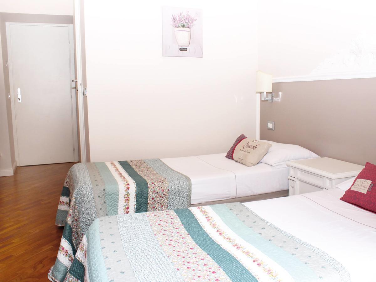 Grand Tour 4Rooms Naples Extérieur photo